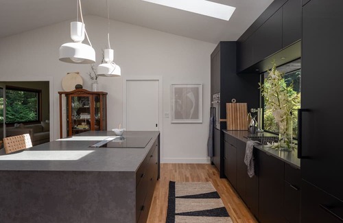 Courtenay House | For those seeking a unique getaway with modern comfort and natural beauty!