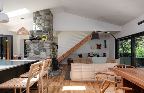 Courtenay House | For those seeking a unique getaway with modern comfort and natural beauty!
