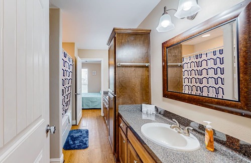 Gilchrist House | Dog-friendly home with ocean & bay views, streaming, balcony, washer/dryer, AC