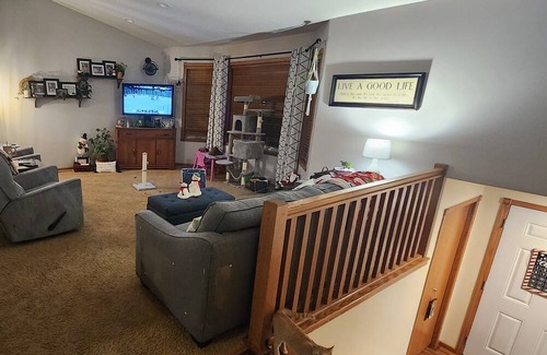 Dilworth House | Quiet, safe neighborhood near main Highways for easy travel.