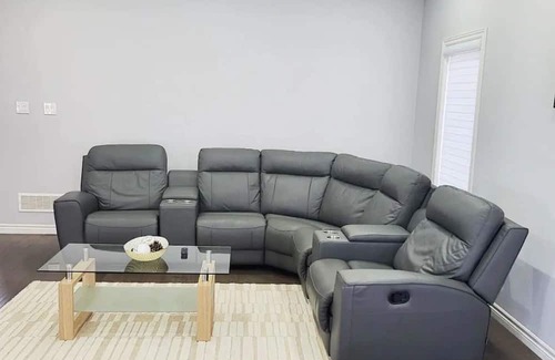 London House | Homey 4 Bedroom Home in North West London
