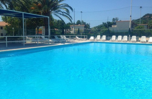 Falerna Apartment | Holiday Apartment "Trilocale 30 Residence La Giungla" with Sea View, Shared Pool & Wi-Fi