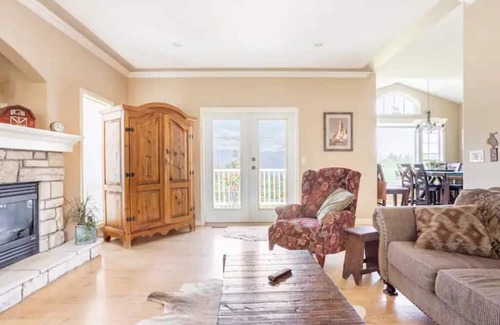 Sardis House | The Hill Farm