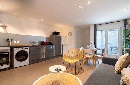 Tourcoing Apartment | Tourcoing equipped apartment with terrace