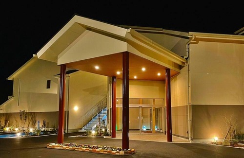 Shirahama House | Commemorating Kacho Fugetsu OPEN Full of Kishu i / Nishimuro-gun Wakayama
