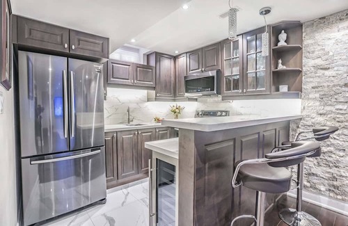 Markham House | Charming basement retreat awaits you!
