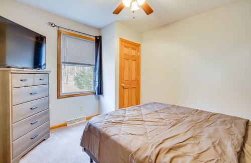 Imlaystown House | Pet-Friendly New Egypt Home w/ Patio + Grill