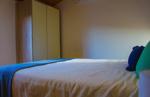 Gois Cottage | Casa de Campo Vale do Ceira, Quarto de Casal. Na Bela e Pacata Vila de Góis