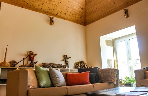 Gois Cottage | Casa de Campo Vale do Ceira, Quarto de Casal. Na Bela e Pacata Vila de Góis