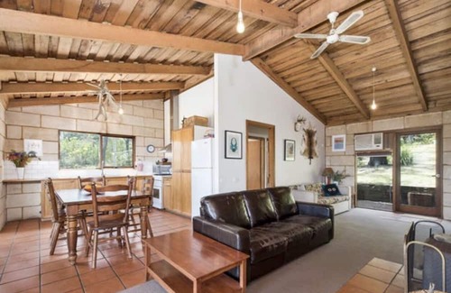 Hordern Vale Cabin | Stone Cottage