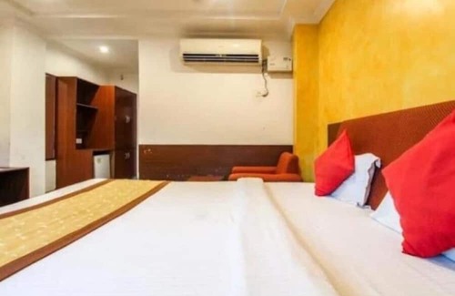 Pithoragarh House | Hotel Monal Deluxe Room #2