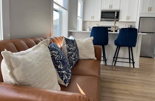 Hyattsville House | New Private Condo in Historic Area & Near DC