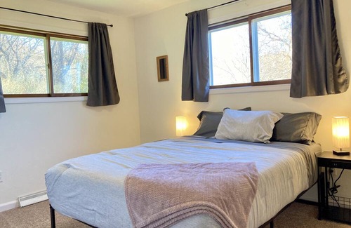 Trempealeau House | Scenic Trempealeau Retreat