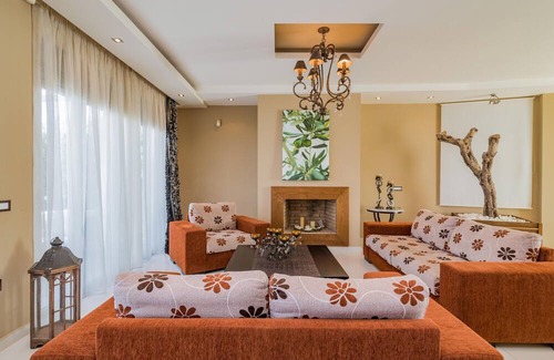 Drosia Villa | Gaia Deluxe SeaFront Villa, with Private Pool & Direct Access to the Beach