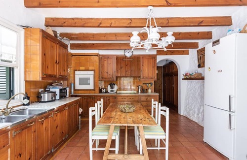 Mahon Villa | Villa 'Es Patrons - Lujo Rural' with Mountain View, Wi-Fi and Air Conditioning