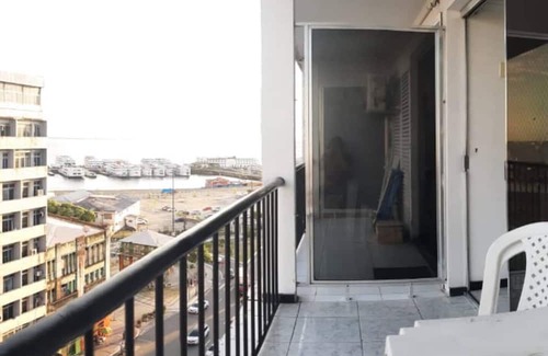 Centro RV Rental | Apartamento no Centro de Manaus com Vista Para o Rio Negro A 5 Minutos do Porto