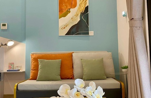 Van Giang Apartment | Family-Friendly, Fill up with morning sunshine, Fully furnished yet spacious