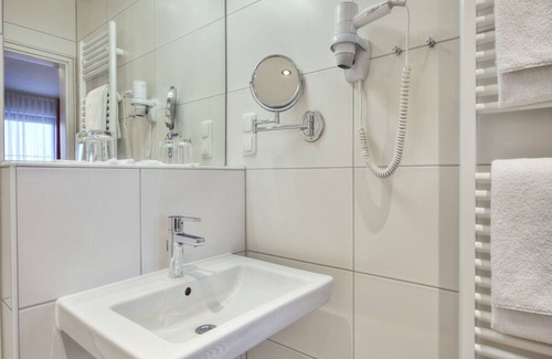 Bad Endorf Apartment | Doppelzimmer Parksee