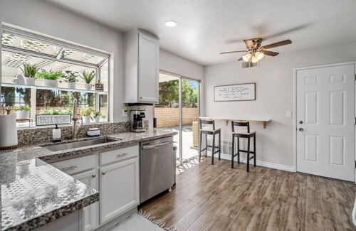 Palmdale House | Stunning, cozy, newly renovated, smart home!!