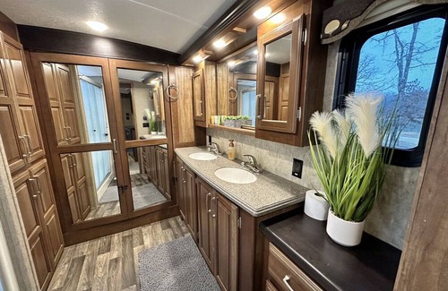 Ringold RV Rental | Cozy getaway with lake view. Pet Friendly/Close to Hochatown