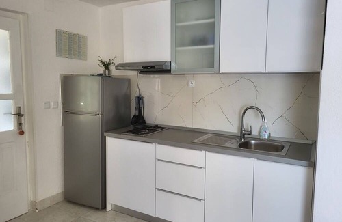 Bogomolje Apartment | Apartment Hidden gem - beachfront: SA6 Mima (2+1) - Bogomolje, Island Hvar, Croatia