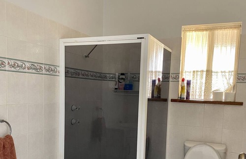 Overland Corner House | 3 bedroom house with River views