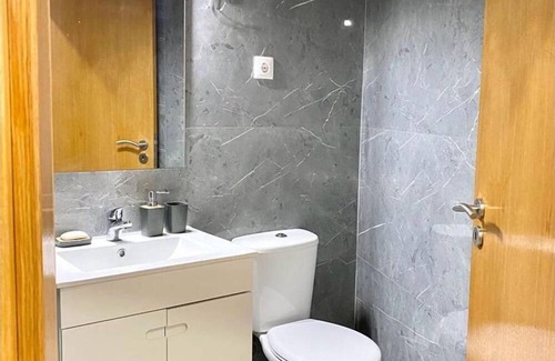 Chaves House | Cozy 3-BR Getaway, Lama de Arcos by LovelyStay