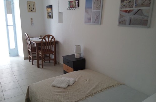 Poros Apartment | Charming and brand new central Studio on Poros