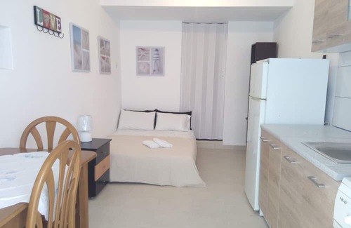 Poros Apartment | Charming and brand new central Studio on Poros