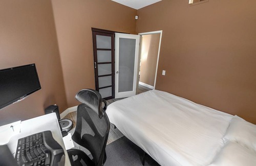 Anaheim Hills House | Luxury 3 BR 3 Bath: Pool, Hot Tub, Disney, Beach, Backyard, Rose Garden, WFH