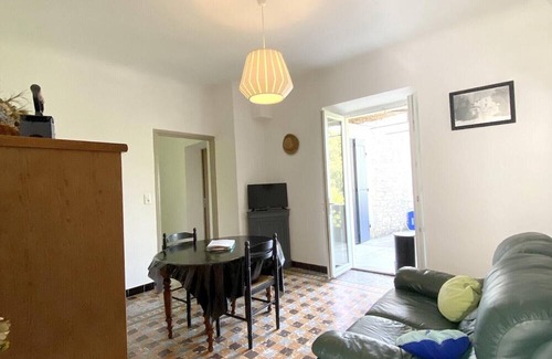 Orgnac-l'Aven House | Homerez - Nice property for 5 ppl. with shared pool and garden at Orgnac-l'Aven