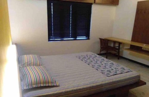 Besant Nagar Apartment | Besant Nagar, Fully Furnished Accommodates 6 adults-Wireless Internet ready