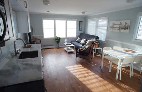 Burien House | Quiet 2BR House near Airport/Seattle