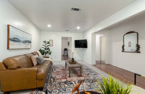 Farmers Branch House | Lake side Bliss Near DFW