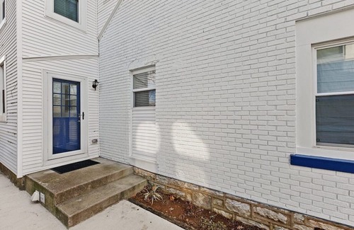 Lexington Apartment | This apartment is a 2 bedroom(s), 2 bathrooms, located in Lexington, KY.