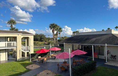 Kissimmee Apartment | Newly Room in cozy hotel with Super location Parks
