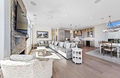 North Beach Haven House | Ocean Front w/Elevator - 7BR, Kids Bunk Room, 6 Full, 2 Half Bath. Sleeps 18