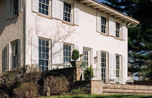 Malden Villa | Malden Sur Hudson - Majestic Estate on the Hudson