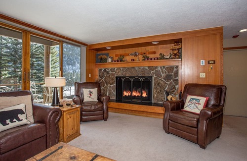 Keystone Condo | Keystone condo/pool/hot tub/patio/Mountain View/King bed/ski storage