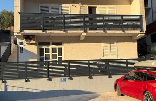 Trpanj Apartment | Three bedroom apartment with terrace Trpanj, Pelješac (A-24922-a)