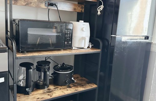 Liverpool House | Modern space in village of Liverpool