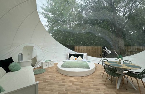 Crecy-sur-Serre House | La bulle XXL (chauffée) Au Domaine Du Pré Dieu