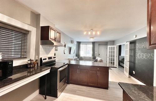Walkerville Apartment | Bright & Comfortable 2BR Apartment in Windsor, ON
