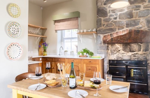 Llanddaniel Fab Cottage | The Gardener's Bothy - sleeps 7 guests in 3 bedrooms