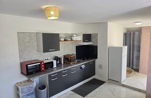 Le Bernica House | Danigora Family, Relaxation and Hiking