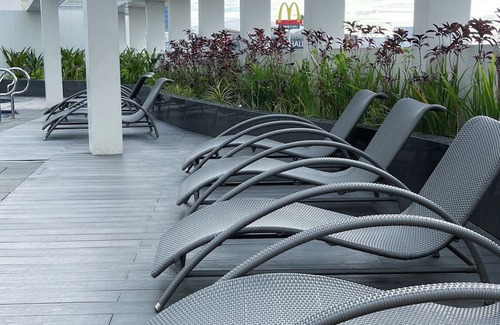 Iloilo Condo | Chic 1BR Getaway with Twin Balcony Charm