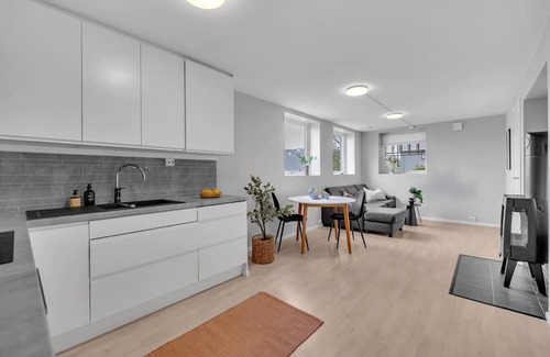 Tromso Apartment | Northstay - Tromsø Aurora & Mountain View Apartment