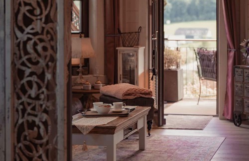 Herbetswil Ski Chalet | Chalet "Seelenholz" on a fenced property