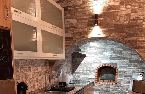 Altares House | Holiday Home 'Casa Das Cales' with Sea View, Wi-Fi and Air Conditioning