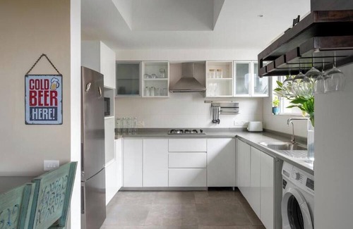 Reis Magos Apartment | ElReino-New 2BHK Apt with Pool near Candolim Beach